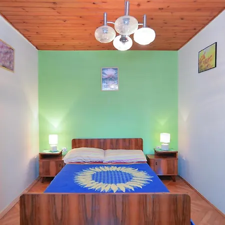 Ferienhaus Für 6 Personen Ca 80 Qm In Vržnaveri, Istrien Istrische Riviera