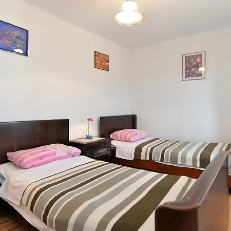 Für 6 Personen Ca 80 Qm In Vržnaveri, Istrien Istrische Riviera